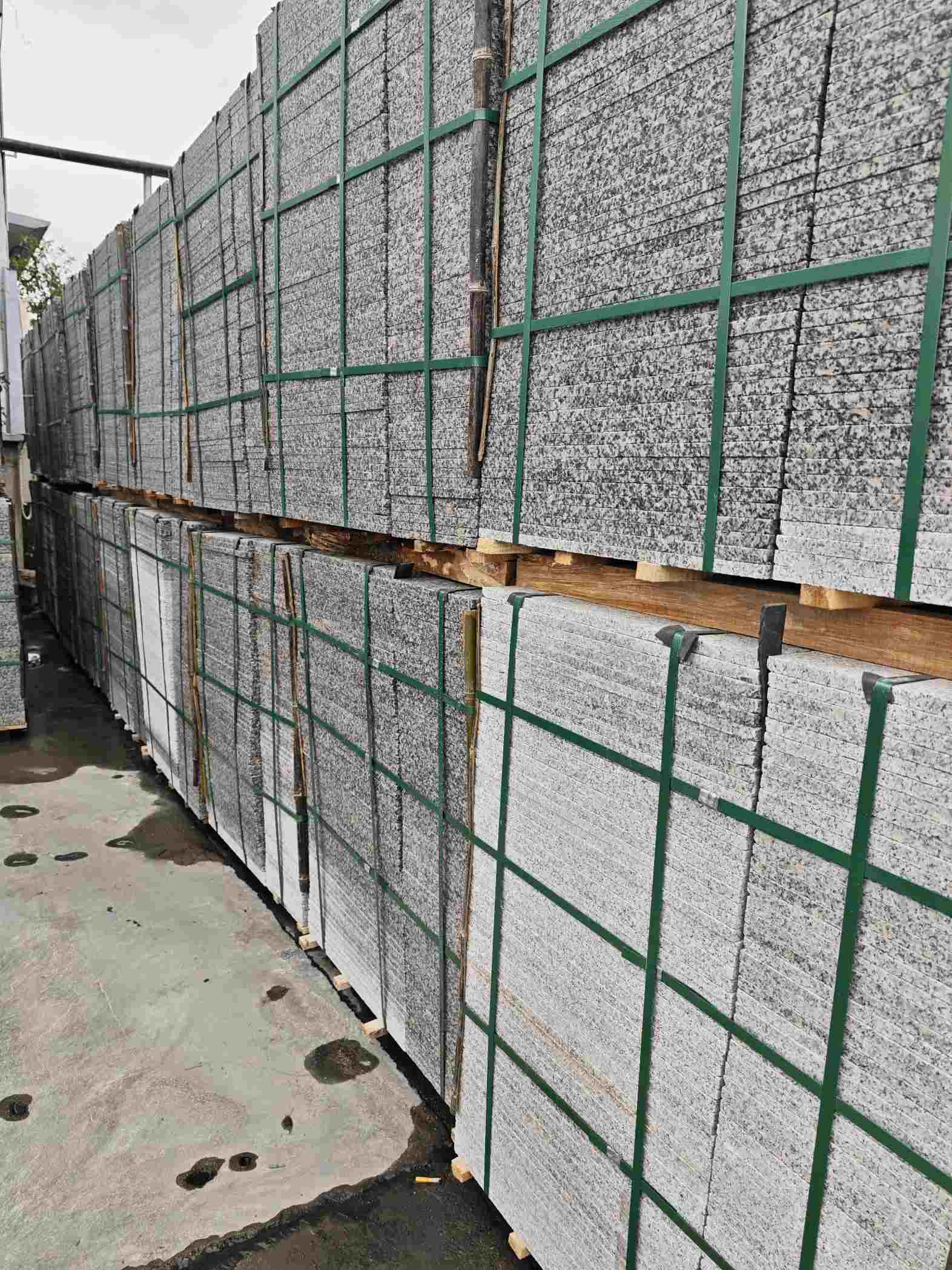 滨州芙蓉白地铺石，石材地铺石