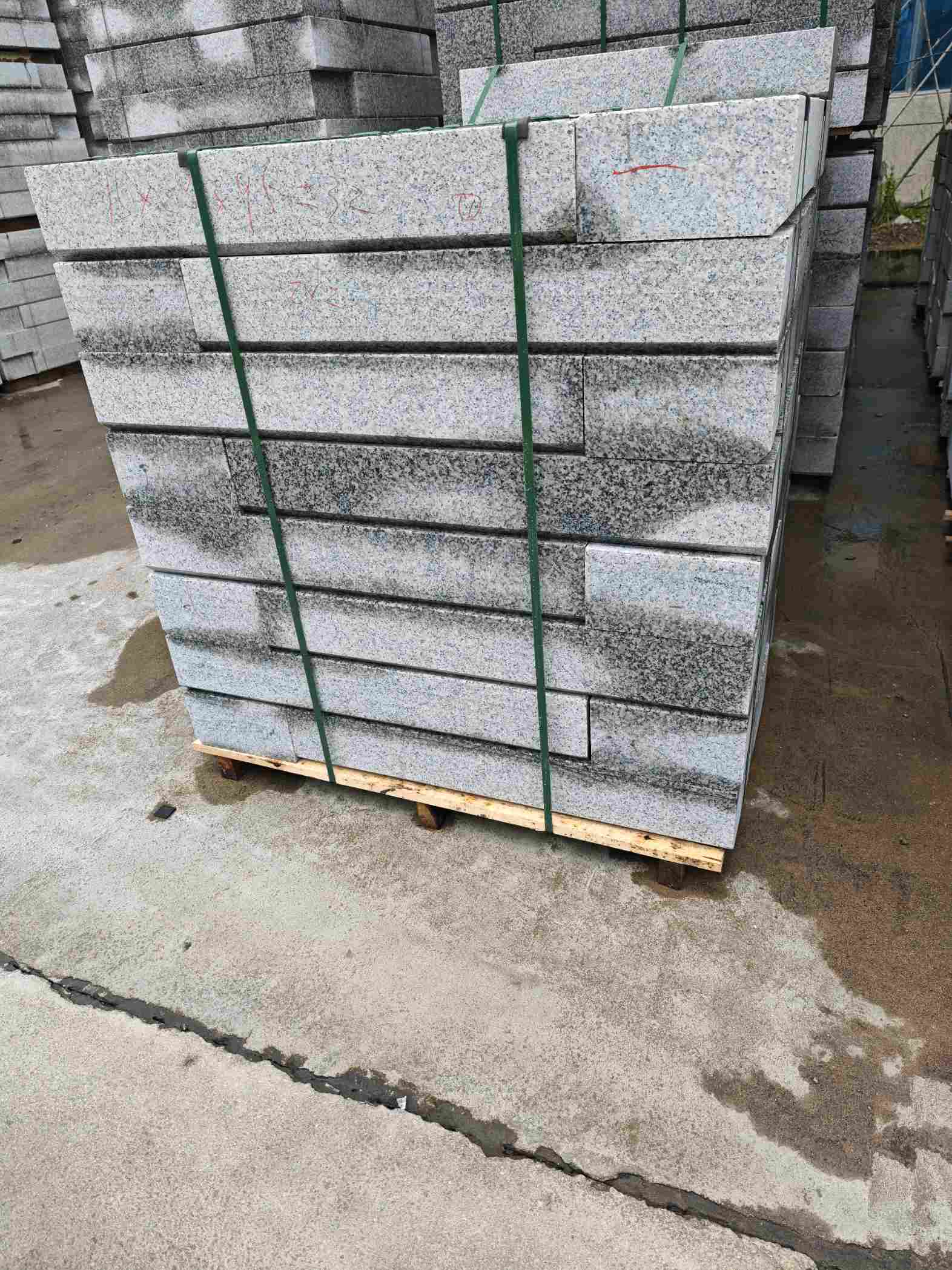 滨州芙蓉白路牙石，马路牙子